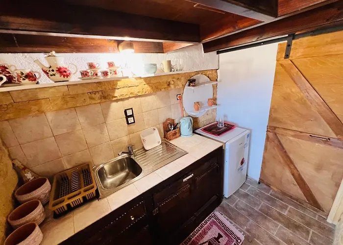Lindia Athena Traditional House וילה