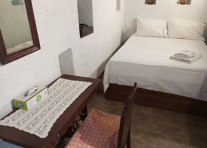 Lindia Athena Traditional House ヴィラ